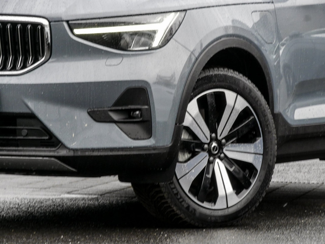 Volvo XC40 T4 Recharge - SUV/Off-road - Grau - Gebrauchtwagen - Bild 6