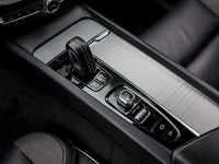 Volvo XC60 T6 Plug-in Hybrid AWD - SUV/Off-road - Weiss - Gebrauchtwagen - Bild 11