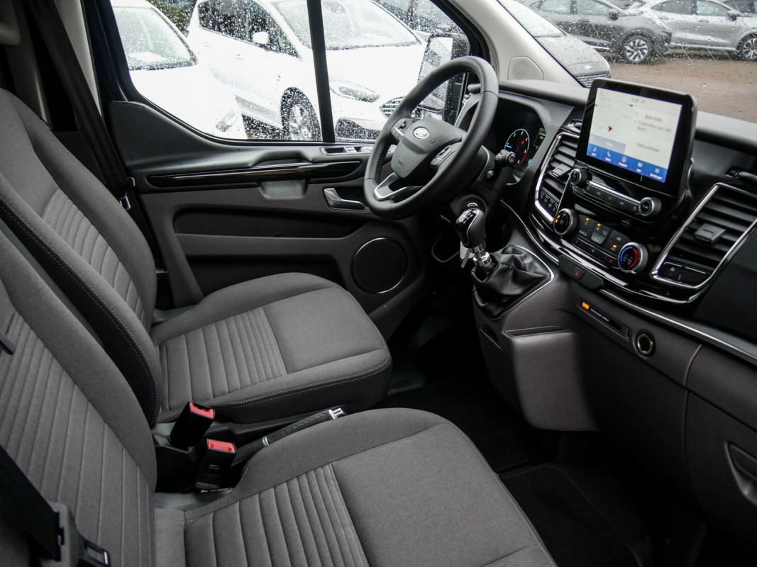Ford Tourneo Custom Titanium 320 L2 NAVI Bi-Xenon - Nutzfahrzeug - Schwarz - Gebrauchtwagen - Bild 3