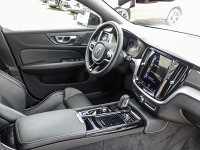 Volvo V60 T6 R-Design Plug-In Hybrid AWD - Kombi - Weiss - Gebrauchtwagen - Bild 3