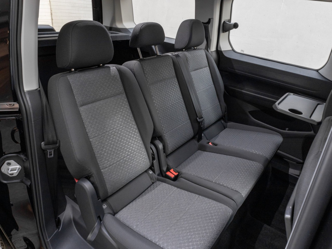 Ford Grand Tourneo Connect - Van/Minibus - Schwarz - Gebrauchtwagen - Bild 5