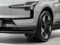 Volvo EX30 Single Motor Extended Range - SUV/Off-road - Grau - Gebrauchtwagen - Bild 3