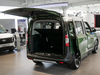 Ford Tourneo Courier - Van/Minibus - Grün - Gebrauchtwagen - Bild 13