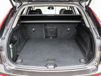 Volvo XC60 B4 (D) - SUV/Off-road - Grau - Gebrauchtwagen - Bild 12