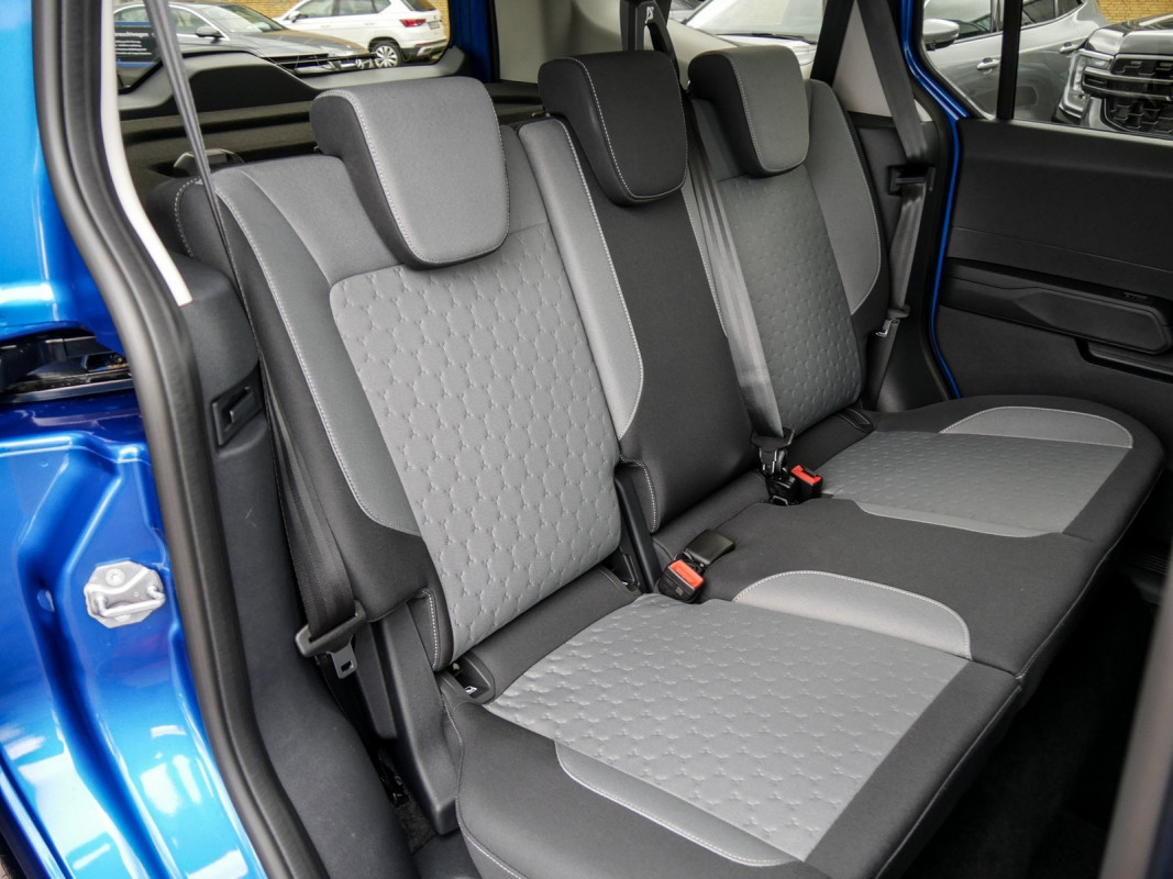 Ford Tourneo Courier - Van/Minibus - Blau - Gebrauchtwagen - Bild 5