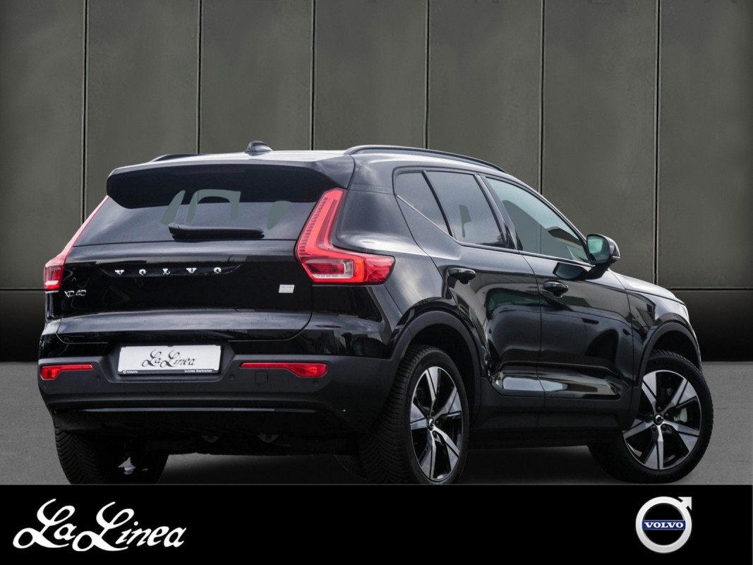 Volvo XC40 - SUV/Off-road - Schwarz - Gebrauchtwagen - Bild 2