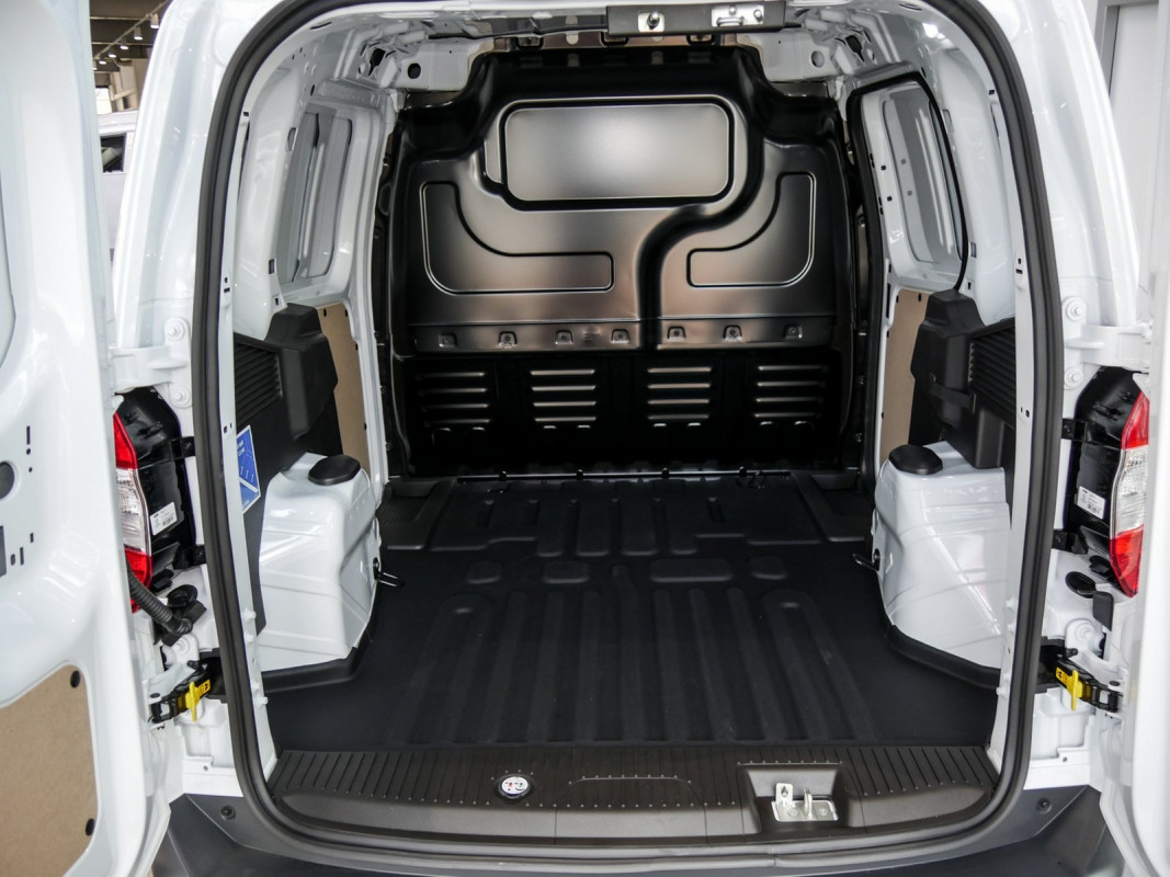 Ford Transit Courier Limited - Nutzfahrzeug - Weiss - Tageszulassung - Bild 9