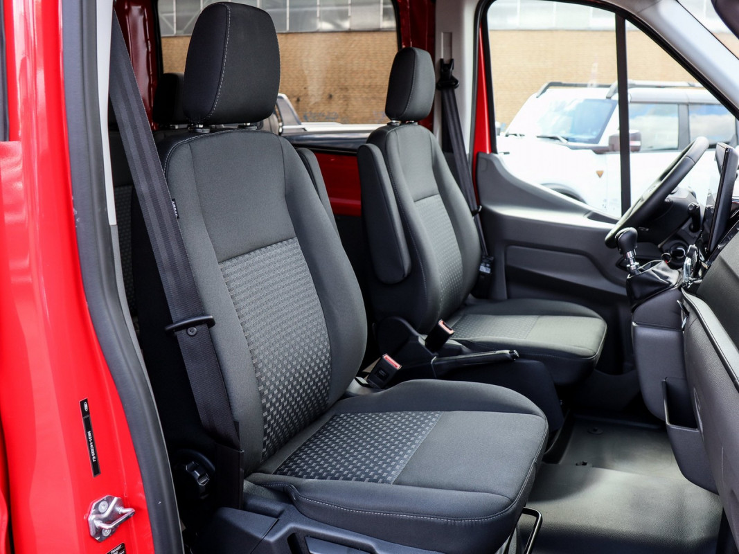 Ford Transit Kombi - Nutzfahrzeug - Rot - Neuwagen - Bild 5