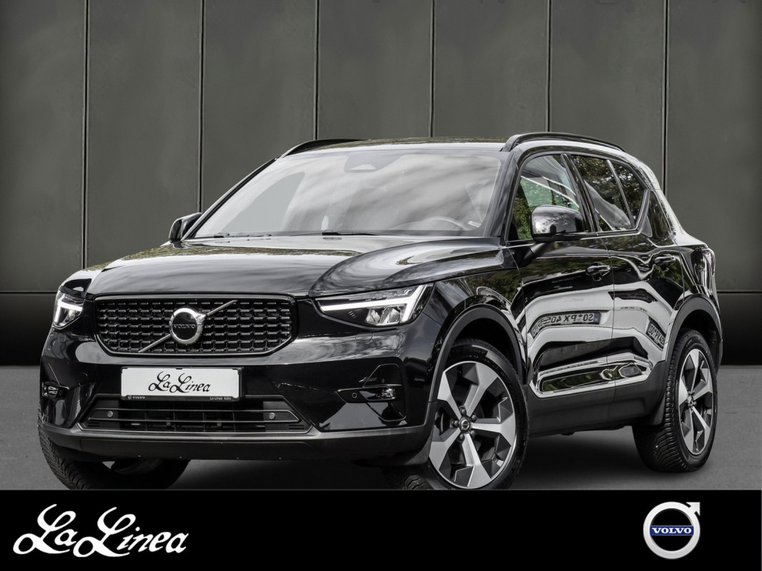 Volvo XC40 B4 (B) - SUV/Off-road - Schwarz - Gebrauchtwagen - Bild 1