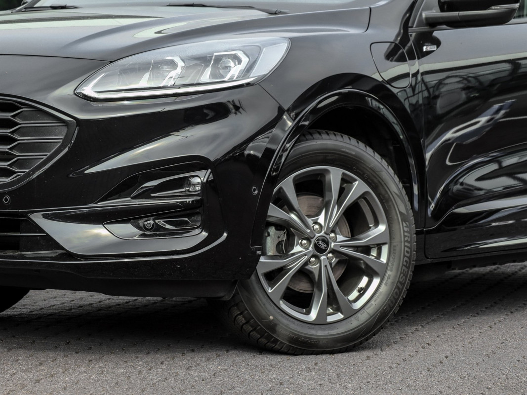 Ford Kuga - SUV/Off-road - Schwarz - Gebrauchtwagen - Bild 6