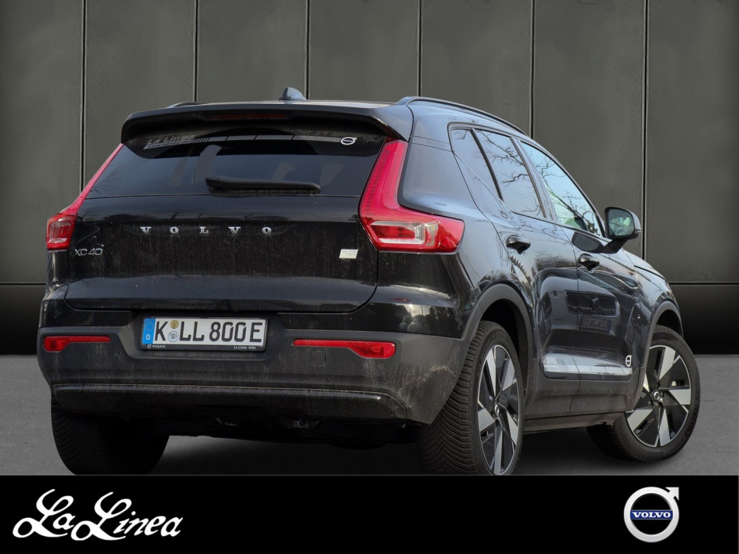 Volvo XC40 Recharge Twin AWD - SUV/Off-road - Schwarz - Gebrauchtwagen - Bild 2