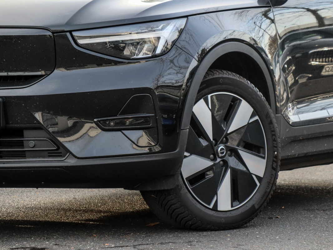 Volvo XC40 Recharge Twin AWD - SUV/Off-road - Schwarz - Gebrauchtwagen - Bild 6