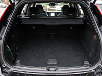 Volvo XC60 B5 (B) Benzin - SUV/Off-road - Schwarz - Neuwagen - Bild 15