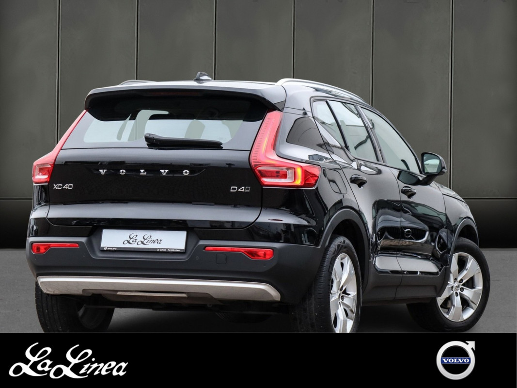 Volvo XC40 D4 AWD Momentum Pro - SUV/Off-road - Schwarz - Gebrauchtwagen - Bild 2