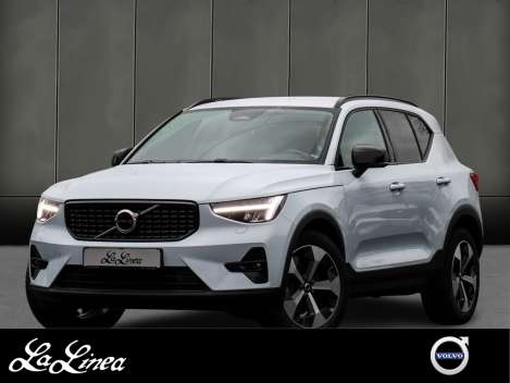 Volvo XC40 B3 (B) - SUV/Off-road - Blau - Gebrauchtwagen - Bild 1