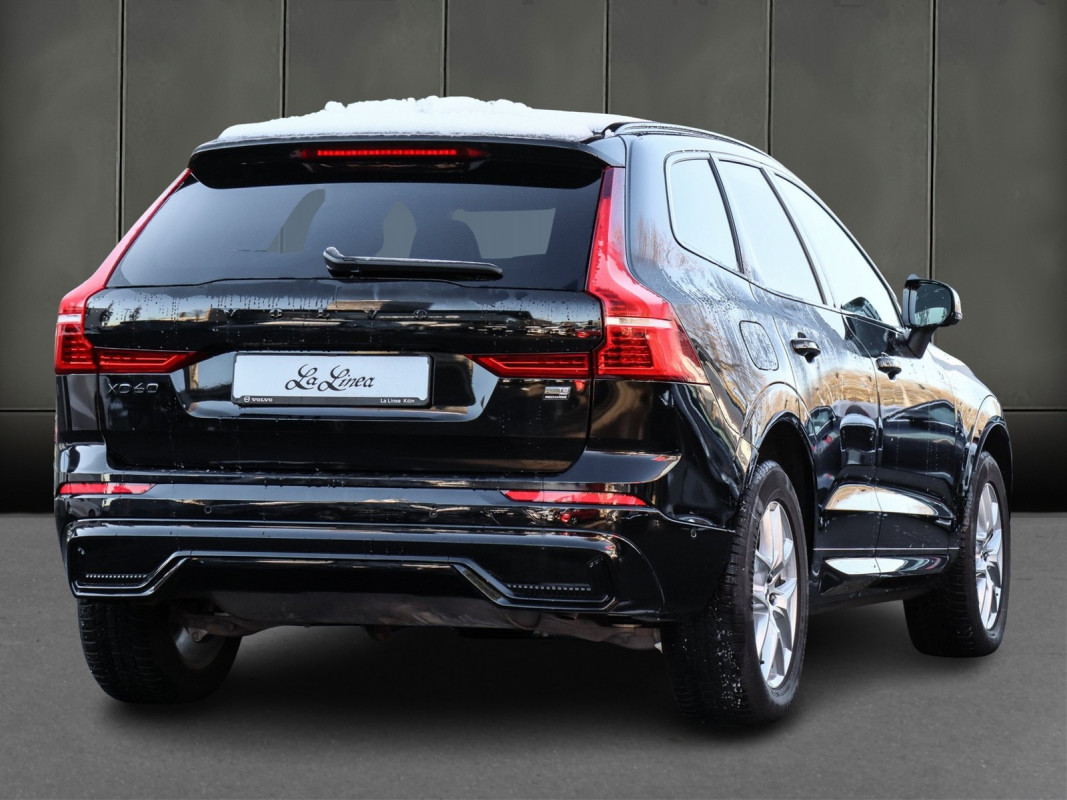 Volvo XC60 T8 Recharge AWD - SUV/Off-road - Schwarz - Gebrauchtwagen - Bild 3